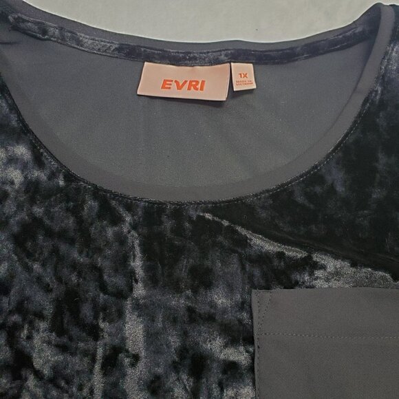 EVRI mineral black velvet pocket tee size 1X - Picture 3 of 8
